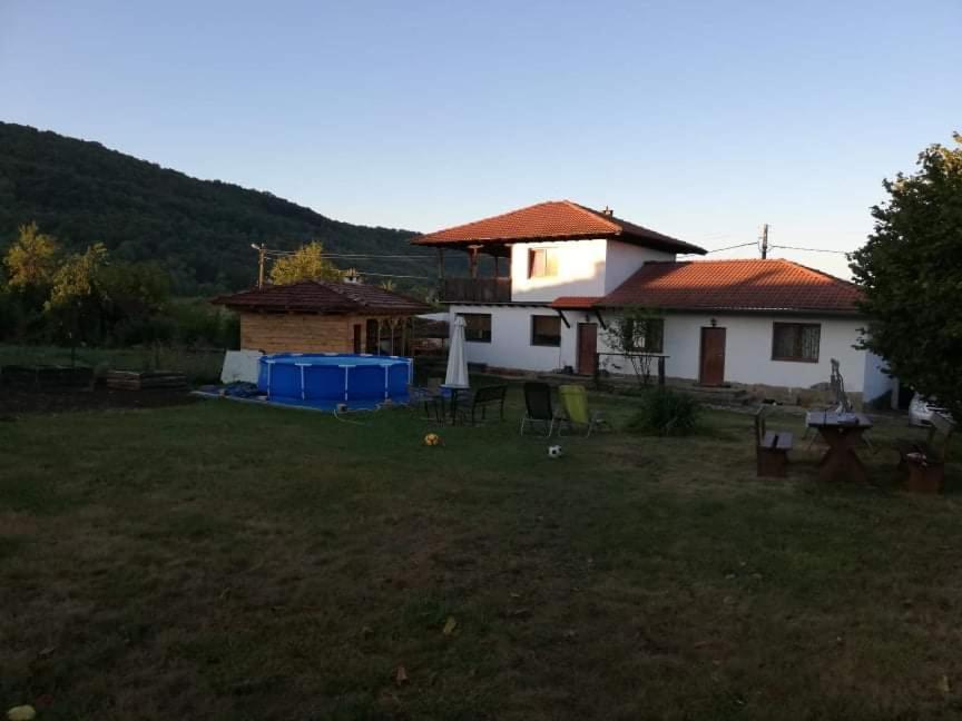 Guest House Yana Tŭrkasheni 외부 사진